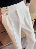 Calça de Alfaiataria Masculina Venazzi VZ253 com caimento elegante, tecido resistente e design refinado para uso formal ou casual.