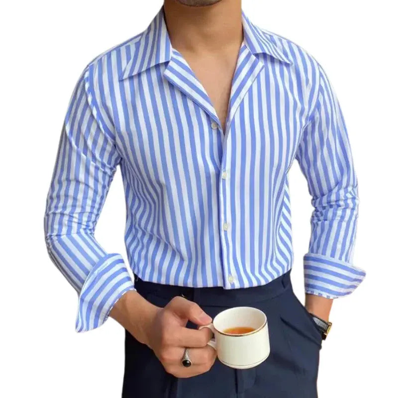 Camisa Social Masculina Listrada Venazzi VZ087 com modelagem slim fit, tecido de algodão e listras discretas para um visual moderno e elegante.