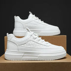 Tênis Masculino Venazzi VZ378 com materiais leves e respiráveis, palmilha macia e solado antiderrapante, ideal para compor looks urbanos confortáveis e versáteis.